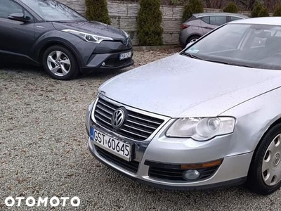 Volkswagen Passat 1.6 Basis