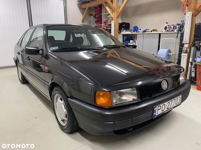 Volkswagen Passat 1.6 CL