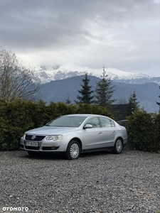 Volkswagen Passat 1.6 FSI Highline