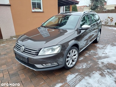 Volkswagen Passat Alltrack 2.0 TDI 4Motion DSG BlueMotion Tec