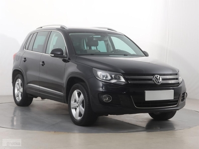 Volkswagen Tiguan , Salon Polska, Serwis ASO, Navi, Xenon, Bi-Xenon,