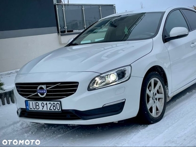 Volvo S60 2.0T Powershift R-Design