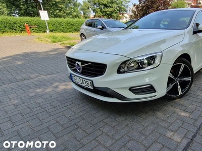 Volvo S60 T3 Drive-E R-Design Kinetic