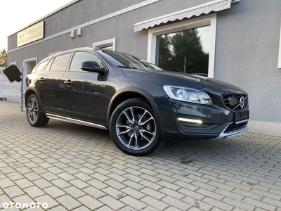 Volvo V60 Cross Country D3 Summum