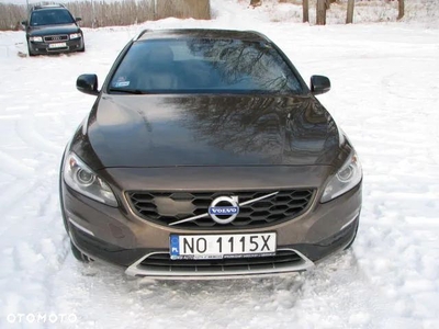 Volvo V60 Cross Country D4 AWD Summum