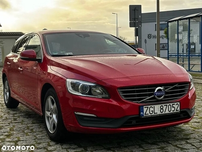 Volvo V60 D2 Drive-E Momentum