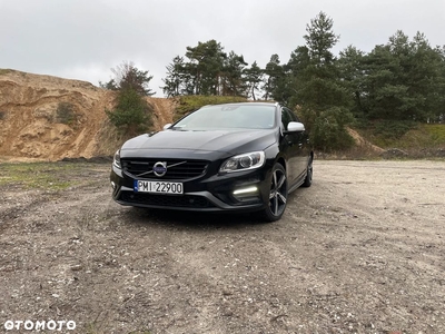 Volvo V60 D4 Drive-E R-Design Momentum