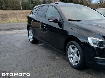 Volvo V60 D4 Geartronic Momentum