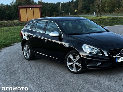 Volvo V60 T5 R-Design