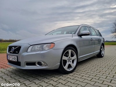 Volvo V70 2.0T R-Design