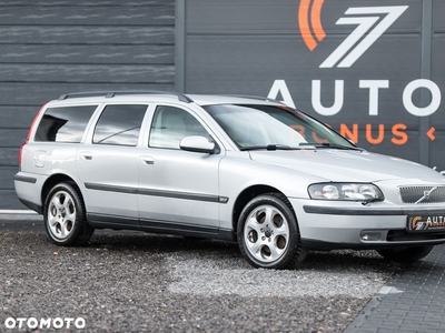 Volvo V70 2.4