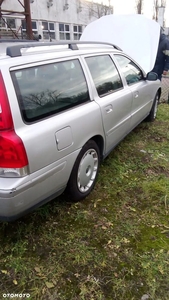 Volvo V70 2.4