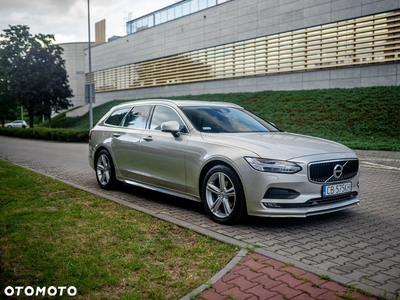 Volvo V90 D4 AWD Momentum