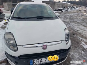 Fiat Punto Evo automat rocznik 2011 uszkodzony