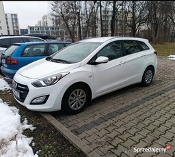 Hyundai i30 1.6 benzyna.