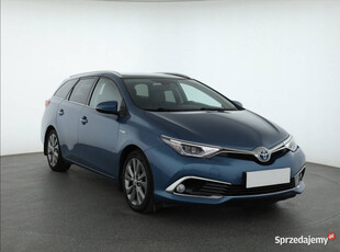 Toyota Auris Hybrid