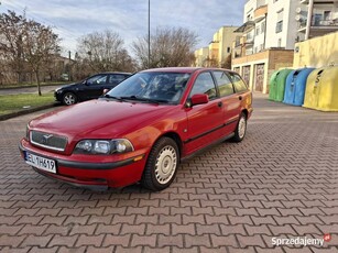 Volvo V40 kombi 1.8 benzyna Automat. Długie opłaty