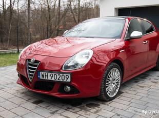 Alfa Romeo Giulietta 1.4 TB MultiAir, automat TCT, Panorama, Bose