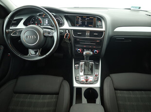 Audi A4 2015 2.0 TDI 164278km Attraction