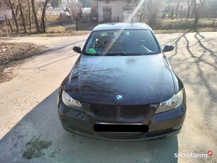 BMW E90 318i