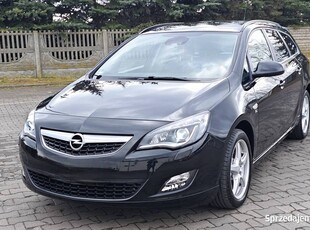 Opel Astra 1.6 Benzyna 180KM 2012r OPC Line 140 tys.km Bi-Xenon Hak