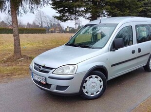 Opel Combo Tour 1.6 16v Klimatyzacja Grzane Fotele Pakowny