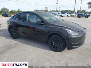 Tesla Model Y benzyna 2021r. (CLEARWATER)