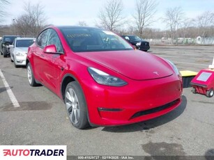 Tesla Model Y benzyna 2023r. (ENGLISHTOWN)