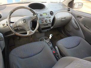 Toyota Yaris 2002 1.0 VVT