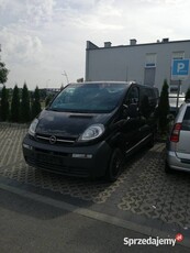 Vivaro 9osobowy 1.9dti