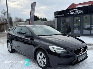 Volvo V40 II