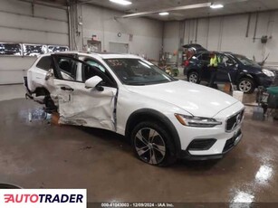 Volvo V60 Cross Country 2.0 benzyna 2020r. (GORHAM)