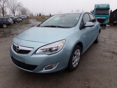 Opel Astra J Hatchback 5d 1.4 Twinport ECOTEC 100KM 2010