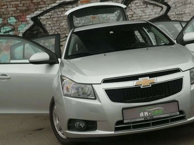 Chevrolet Cruze Sedan 1.6 16V DOHC 124KM 2012