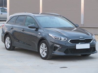 Kia Ceed 2022 1.5 T