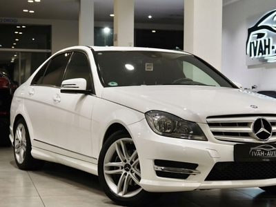 Mercedes Klasa C W204 Limuzyna 1.8 250 CGI BlueEFFICIENCY 204KM 2013