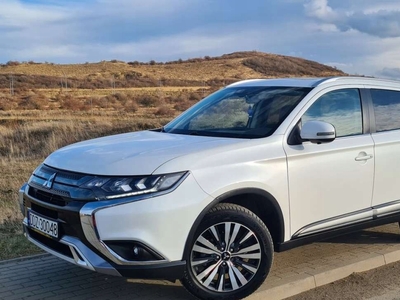 Mitsubishi Outlander III SUV Facelifting 2017 2.0 150KM 2019