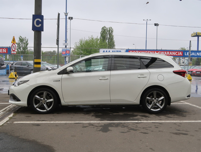 Toyota Auris 2016 Hybrid 79657km Kombi