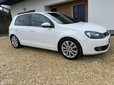 Volkswagen Golf VI