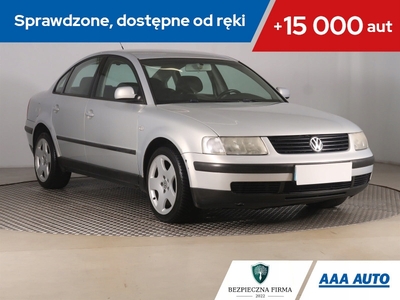 Volkswagen Passat B5 Sedan 1.8 T 20V 150KM 2000