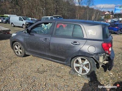 2009 TOYOTA URBAN CRUISER 1.3 BENZYNA Uszkodzony lewy tył