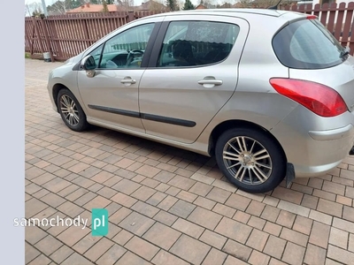 Peugeot 308 T7