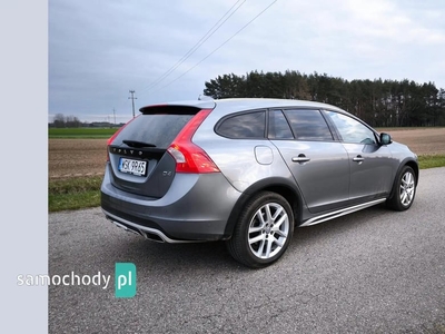 Volvo V60 I