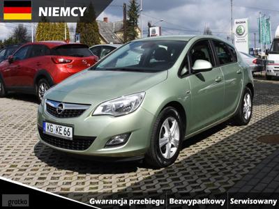 Opel Astra J