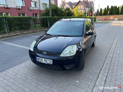 Ford Fiesta Mk6 1.3 benzyna 2004r z klimatyzacją