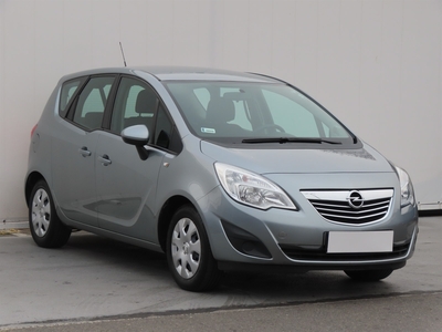 Opel Meriva 2017 1.4 i 21467km Samochody Rodzinne