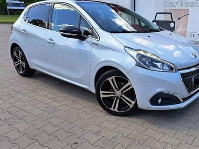 Peugeot 208 gt line kolor unikalny biala perła