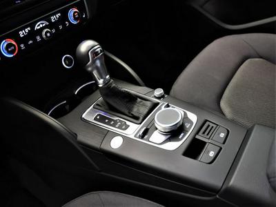 Audi A3 35 TFSI 150KM Stronic Sline Tempomat Ksenon Led Nav Klimatronic 8V (2012-)