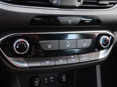 Hyundai i30 2019 1.4 CVVT 42240km ABS klimatyzacja manualna