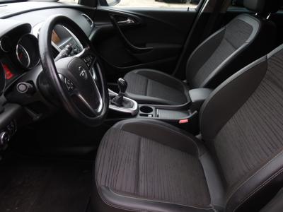 Opel Astra 2015 1.4 T ABS